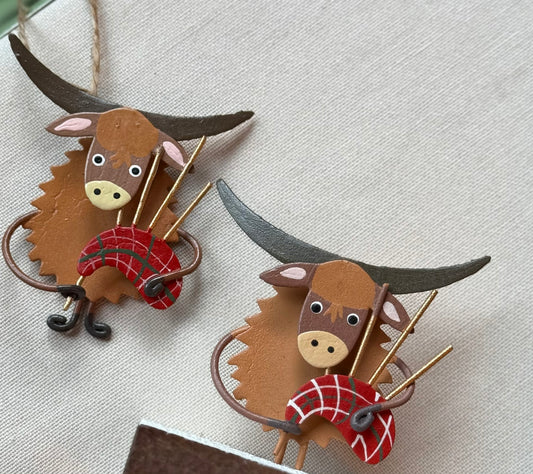 Scottish gift - Highland cow with bagpipes - hanging or standing block