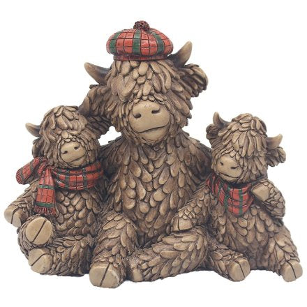 Scottish family of highland cows decoration