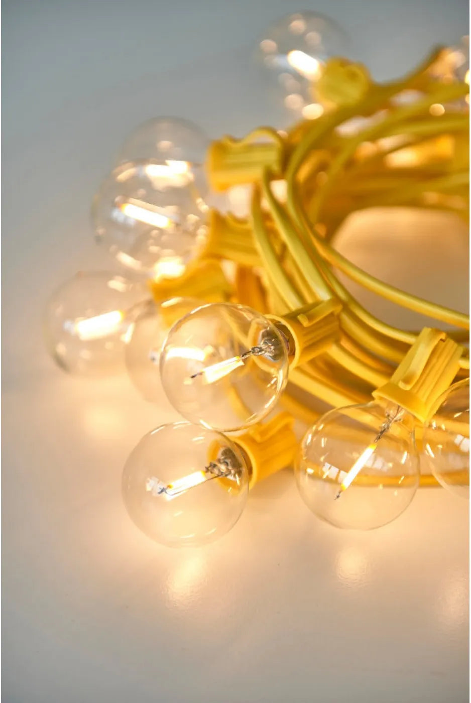 Festoon main operated lights - indoor or outdoor - choice of 2 colours pink or yellow